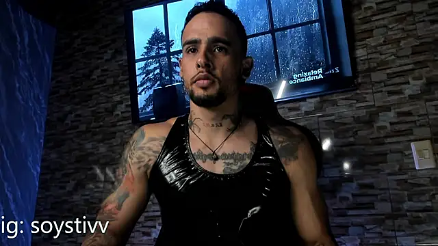 Snapshot of Seth_Owner chatting on February 7, 1:20 am Seth Owner online show from February 7, 1:20 am