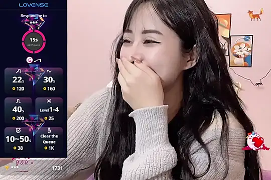  LLisa  online show from February 27, 6:20 pm