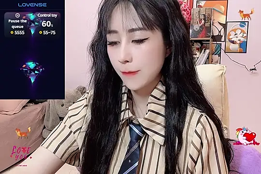  LLisa  online show from February 28, 6:20 pm