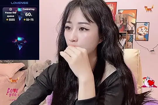  LLisa  online show from March 3, 6:01 pm