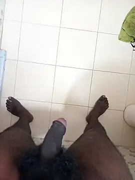 Snapshot of kaluwakolla chatting on December 7, 5:09 pm kaluwakolla online show from December 7, 5:09 pm