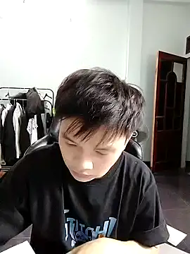 Snapshot of Kelvin_kol chatting on December 3, 3:44 pm Kelvin kol online show from December 3, 3:44 pm