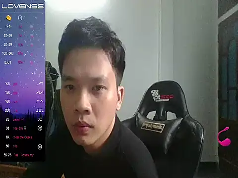 Snapshot of Kelvin_kol chatting on January 3, 6:03 pm Kelvin kol online show from January 3, 6:03 pm