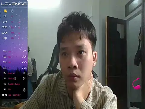 Snapshot of Kelvin_kol chatting on January 5, 4:48 pm Kelvin kol online show from January 5, 4:48 pm