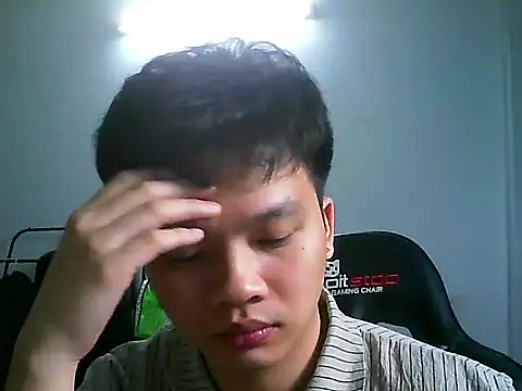 Snapshot of Kelvin_kol chatting on March 5, 4:13 pm Kelvin kol online show from March 5, 4:13 pm