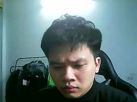 Snapshot of Kelvin_kol chatting on March 7, 3:39 pm Kelvin kol online show from March 7, 3:39 pm