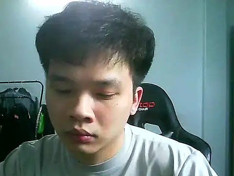 Snapshot of Kelvin_kol chatting on March 13, 10:15 am Kelvin kol online show from March 13, 10:15 am