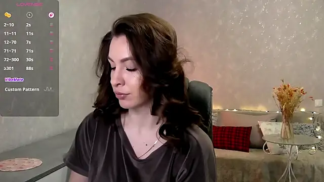 Snapshot of Naughty__Megan chatting on April 25, 6:05 am Naughty Megan online show from April 25, 6:05 am