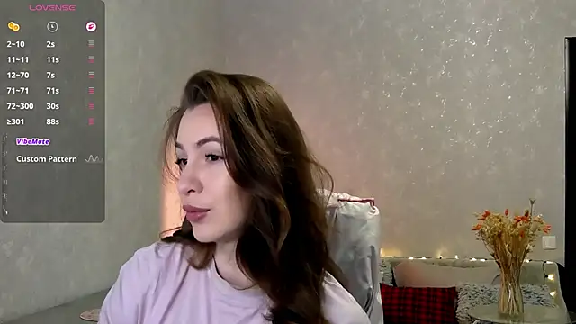 Snapshot of Naughty__Megan chatting on May 28, 6:54 am Naughty Megan online show from May 28, 6:54 am