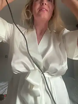 JodiSands online show from February 19, 12:00 pm