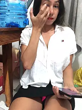 2HotAsain4u online show from December 29, 11:29 pm