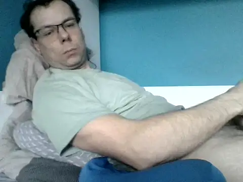Snapshot of SEBIX-35 chatting on February 12, 8:42 am SEBIX-35 online show from February 12, 8:42 am
