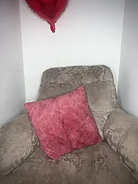 Snapshot of shirazz_najmm chatting on February 22, 10:18 am shirazz najmm online show from February 22, 10:18 am