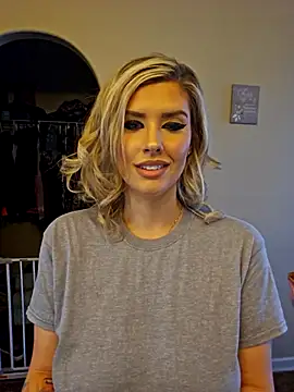 ellieconradxo online show from March 7, 4:55 pm