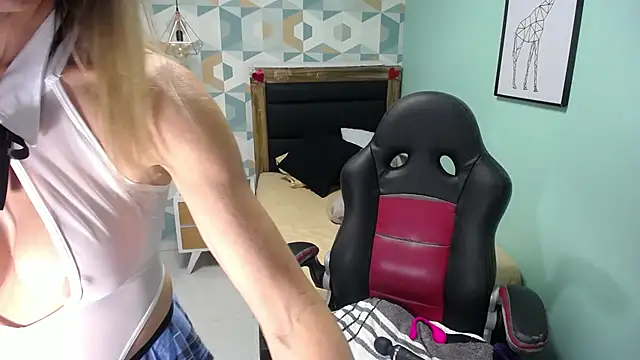 CATIAJONES online show from February 24, 6:58 pm