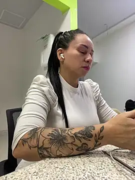 Snapshot of nurse_desi_sexlove chatting on January 17, 2:18 am nurse desi sexlove online show from January 17, 2:18 am