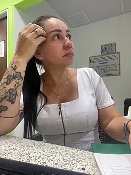 Snapshot of nurse_desi_sexlove chatting on February 3, 9:41 am nurse desi sexlove online show from February 3, 9:41 am