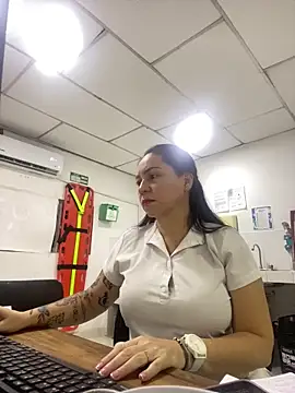 Snapshot of nurse_desi_sexlove chatting on February 26, 8:04 am nurse desi sexlove online show from February 26, 8:04 am