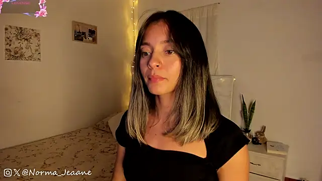 Norma-Jeaane online show from February 17, 9:41 pm