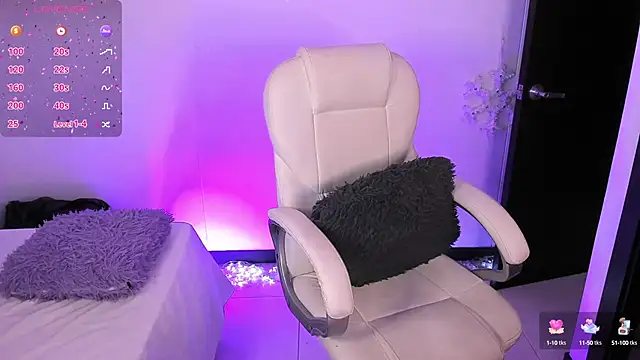 Snapshot of nyna_1 chatting on February 27, 9:47 pm nyna 1 online show from February 27, 9:47 pm