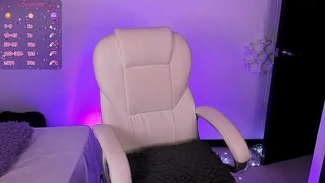 Snapshot of nyna_1 chatting on February 28, 9:55 pm nyna 1 online show from February 28, 9:55 pm