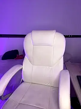 Snapshot of nyna_1 chatting on September 18, 11:51 pm nyna 1 online show from September 18, 11:51 pm