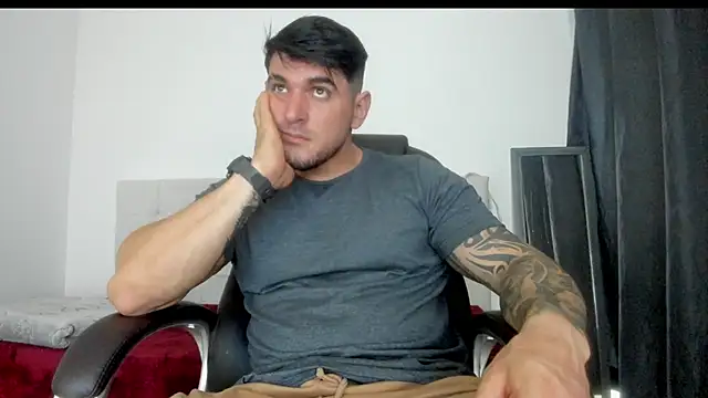 Snapshot of Teilor_Creed chatting on November 11, 8:42 pm Teilor Creed online show from November 11, 8:42 pm