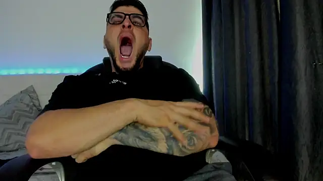 Snapshot of Teilor_Creed chatting on February 11, 9:20 pm Teilor Creed online show from February 11, 9:20 pm