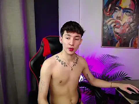 Snapshot of SebasstianGrand chatting on March 6, 11:20 pm SebasstianGrand online show from March 6, 11:20 pm