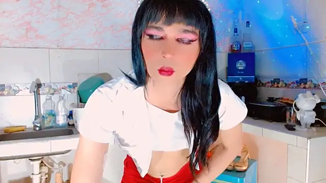 Snapshot of AngelicaDark chatting on February 3, 7:02 am AngelicaDark online show from February 3, 7:02 am