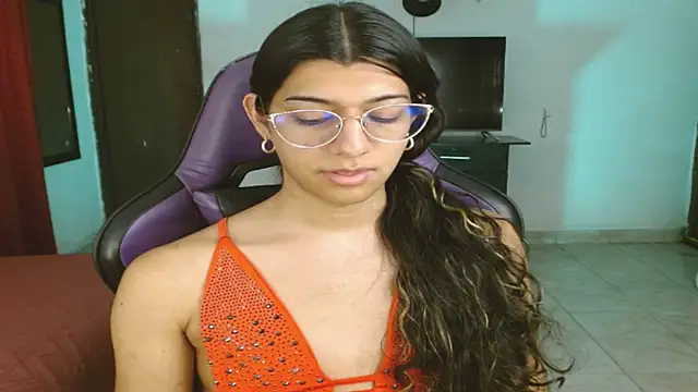 engielphoenis14 online show from February 24, 9:57 pm