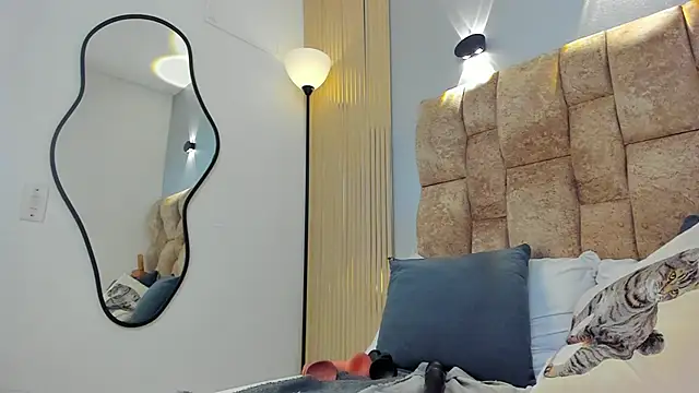 amatista  smith online show from November 8, 11:36 pm