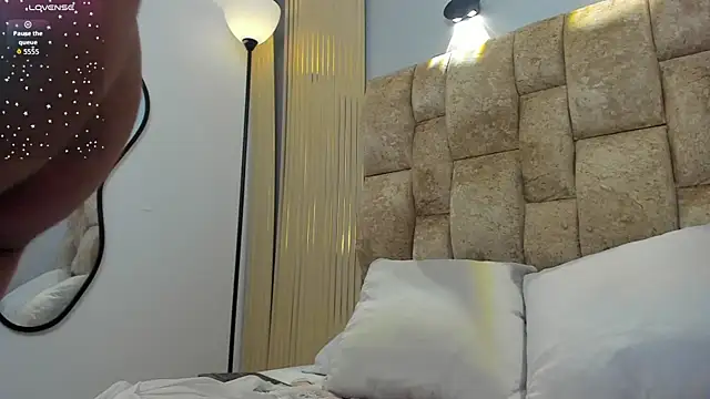 amatista  smith online show from December 21, 1:18 pm