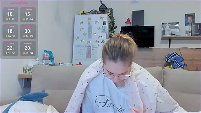 Girl alone home online show from April 10, 3:34 am