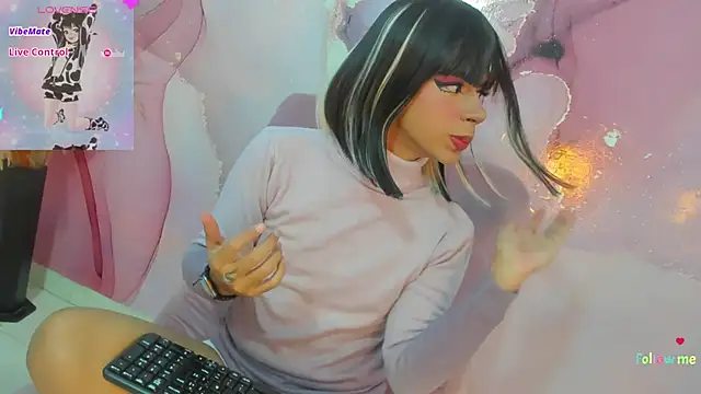 Snapshot of Tiff_Valentine chatting on January 18, 8:09 pm Tiff Valentine online show from January 18, 8:09 pm