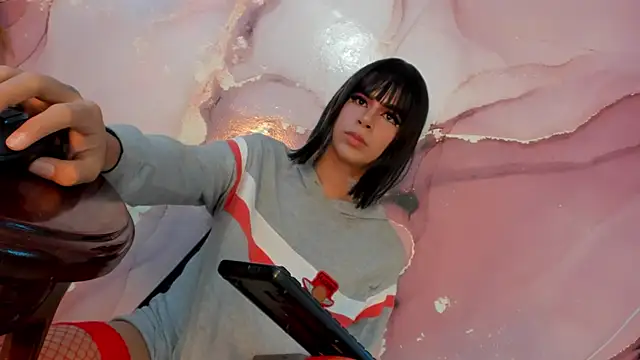 Snapshot of Tiff_Valentine chatting on February 22, 8:18 am Tiff Valentine online show from February 22, 8:18 am