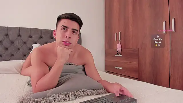 jordanmuskk online show from November 11, 8:09 pm