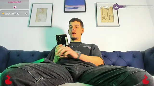 Snapshot of BRAYHAMBROWN chatting on February 23, 4:39 am BRAYHAMBROWN online show from February 23, 4:39 am