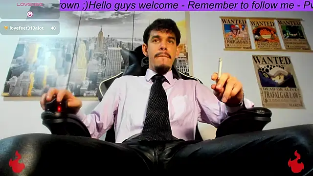 Snapshot of BRAYHAMBROWN chatting on May 16, 12:18 am BRAYHAMBROWN online show from May 16, 12:18 am
