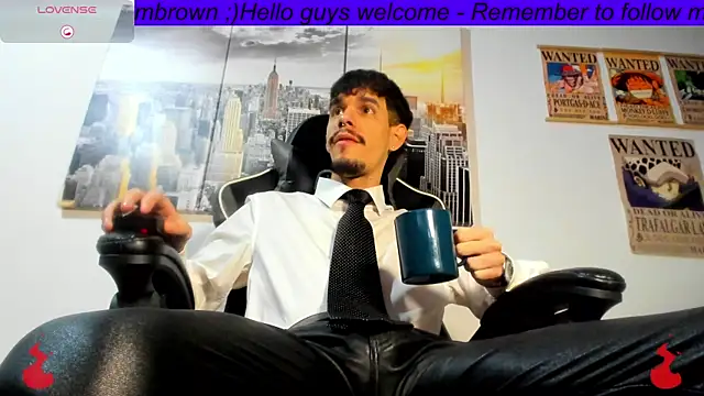Snapshot of BRAYHAMBROWN chatting on June 11, 4:43 am BRAYHAMBROWN online show from June 11, 4:43 am