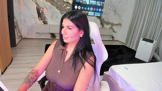 Snapshot of patriciakeys chatting on July 18, 2:05 am patriciakeys online show from July 18, 2:05 am