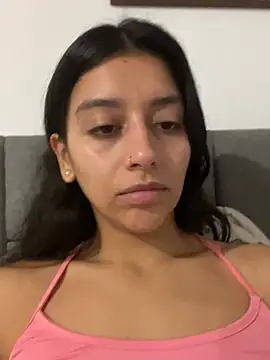 Snapshot of BrittanyDiaz chatting on May 16, 7:23 pm BrittanyDiaz online show from May 16, 7:23 pm