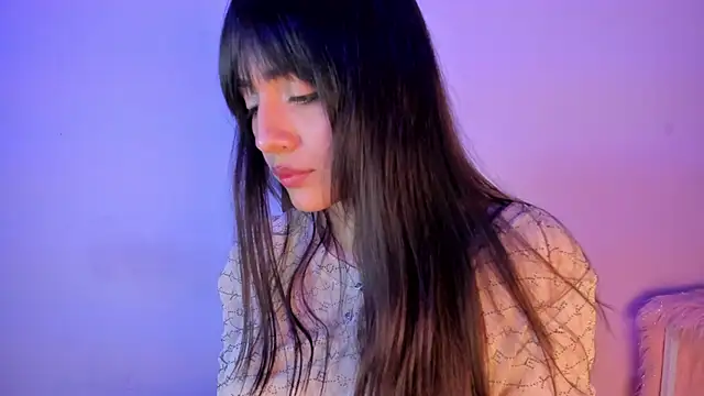 Snapshot of Sophy_SmileSweet chatting on January 29, 5:45 pm Sophy SmileSweet online show from January 29, 5:45 pm