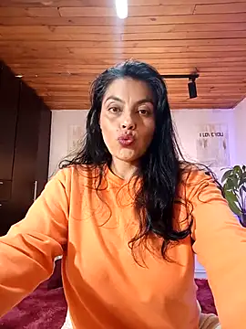 Snapshot of Lust_Mom41 chatting on September 23, 12:24 am Lust Mom41 online show from September 23, 12:24 am