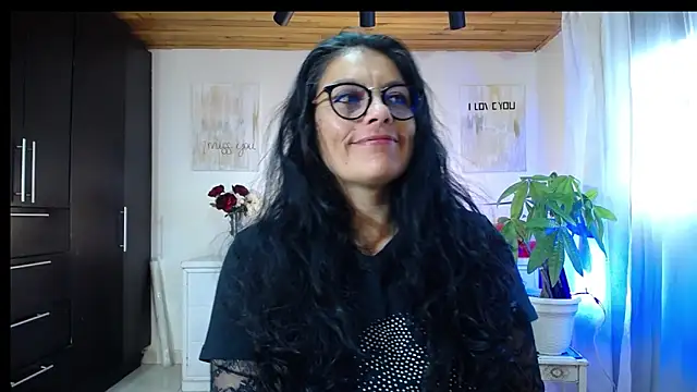 Snapshot of Lust_Mom41 chatting on October 4, 8:51 pm Lust Mom41 online show from October 4, 8:51 pm