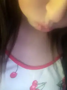 Snapshot of youka_tr chatting on April 21, 1:42 am youka tr online show from April 21, 1:42 am