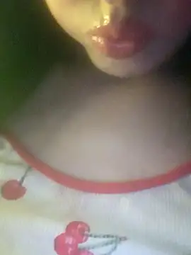 Snapshot of youka_tr chatting on June 12, 11:57 pm youka tr online show from June 12, 11:57 pm
