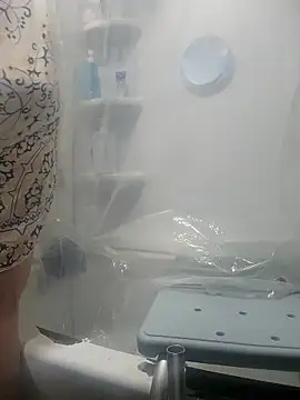 Snapshot of juscjen chatting on January 19, 8:40 am juscjen online show from January 19, 8:40 am