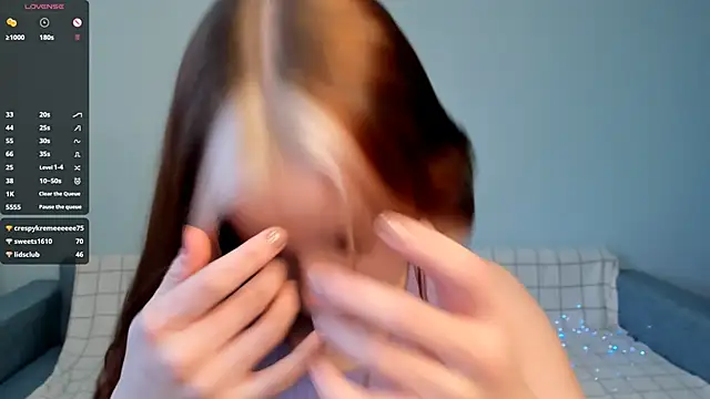 crystal lilith online show from December 5, 10:44 am