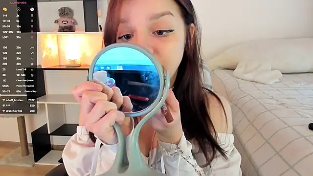 crystal lilith online show from March 16, 1:27 pm